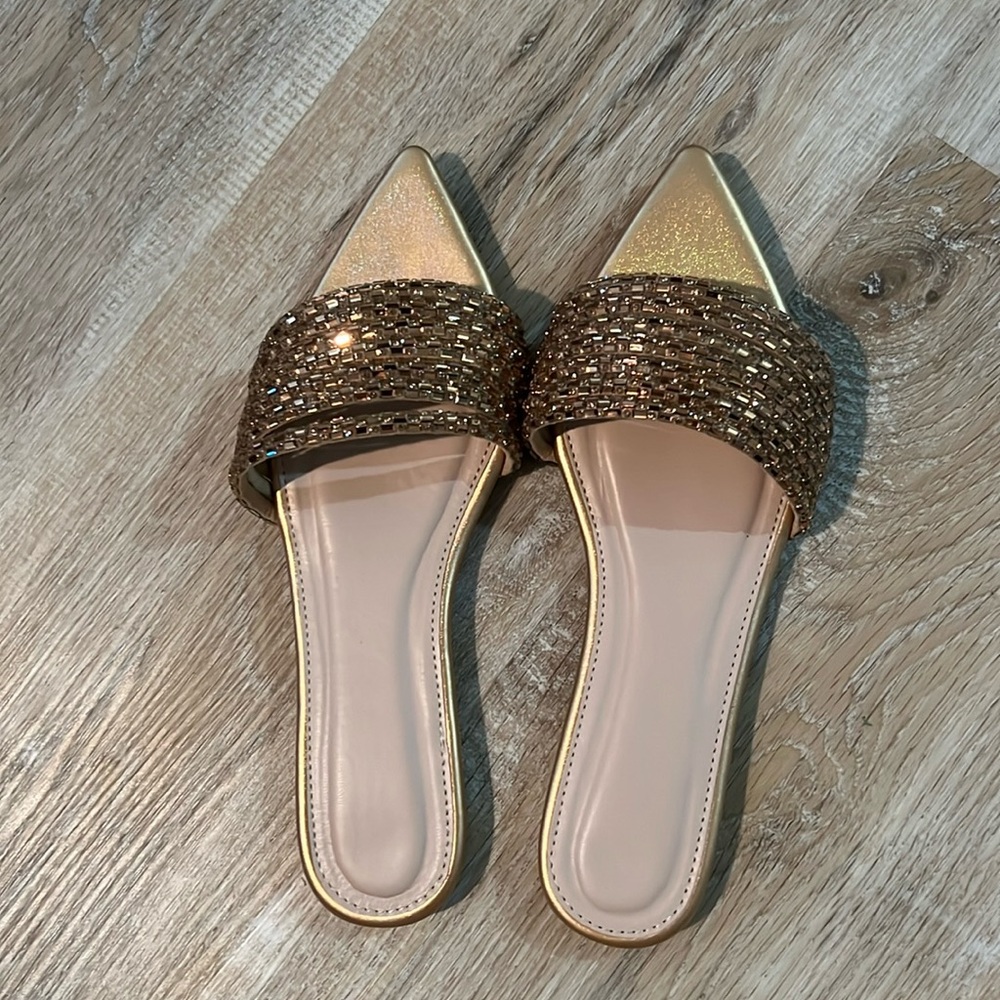 New never worn gold slip on flat sandals 6.5/37